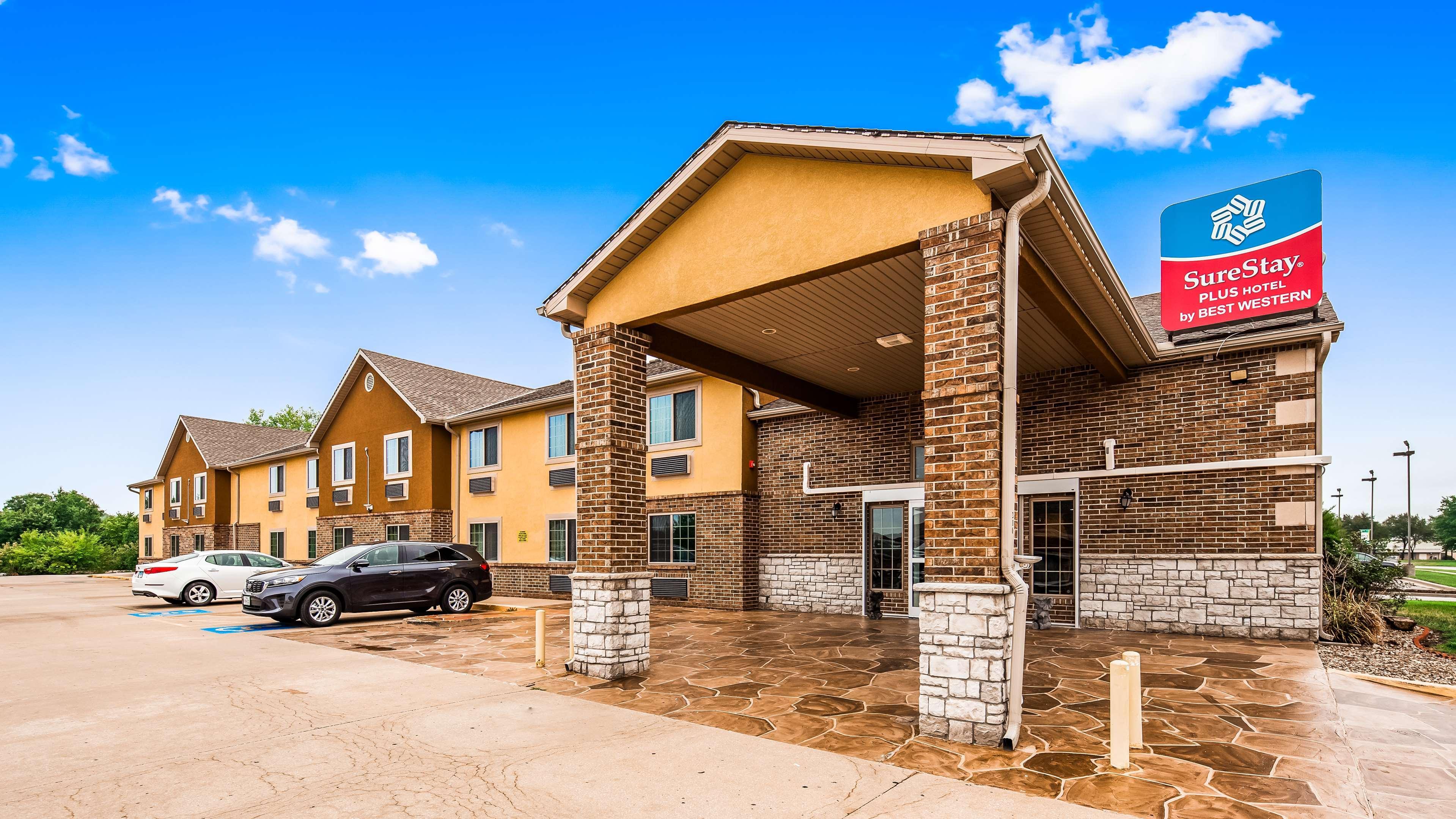 Surestay Plus Hotel By Best Western Kearney Esterno foto