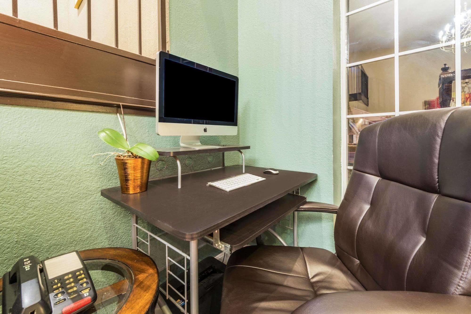 Surestay Plus Hotel By Best Western Kearney Esterno foto